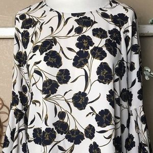 LC Lauren Conrad Pretty Tunic Large